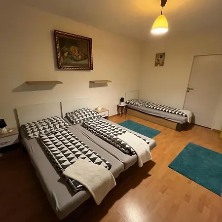 Lägenhetshotell Elisa 3*