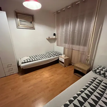 Lägenhetshotell Elisa 3*