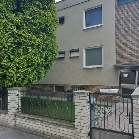 Lägenhetshotell Elisa 3*